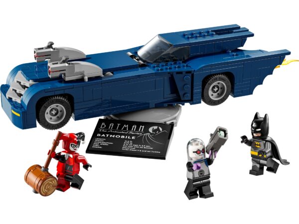 Batman with the Batmobile vs. Harley Quinn and Mr. Freeze