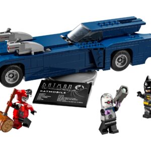 Batman with the Batmobile vs. Harley Quinn and Mr. Freeze