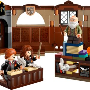 Hogwarts Castle: Charms Class